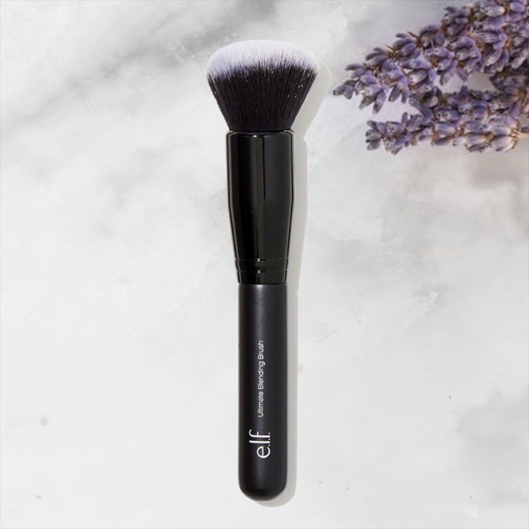 ELF ultimate blending brush, Beauty & Personal Care, Face, Makeup on