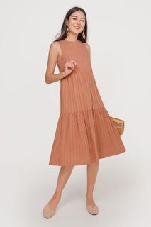 (Category: ) located in . Submitted by Cinderellashops (Listing ID 1207489928, Image 1). Description: .