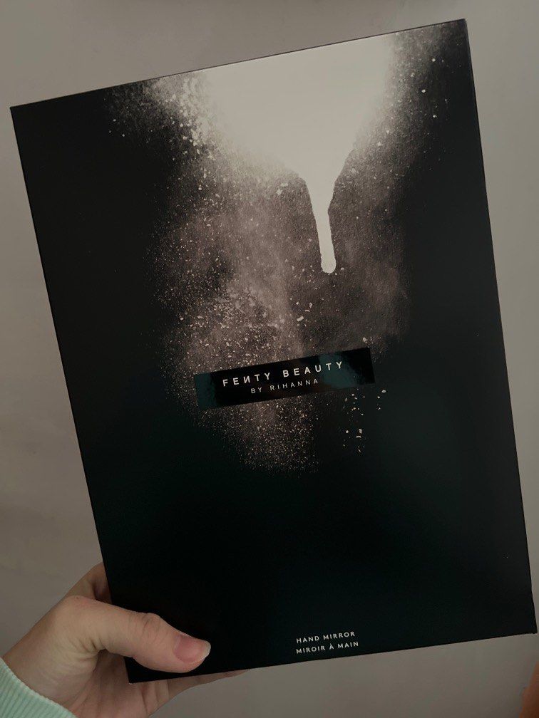 Fenty Beauty Hand Mirror, 傢俬＆家居, 家居裝飾, 鏡 Carousell