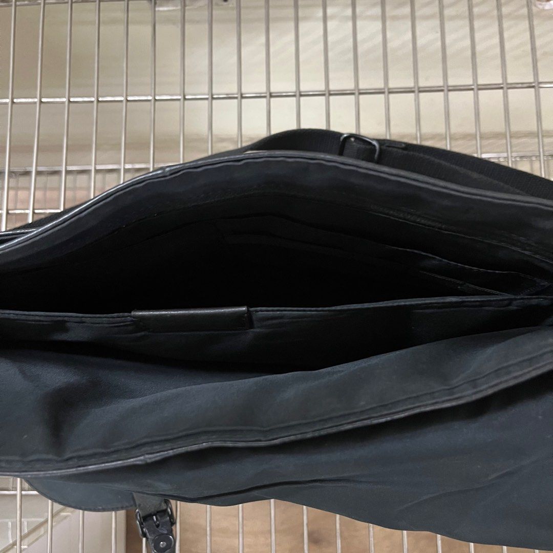 Fossil Buckner Messenger Bag Black, Men's Fashion, Bags, Sling Bags on