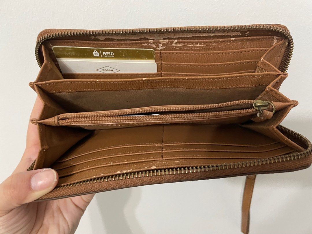 Fossil shop emma clutch