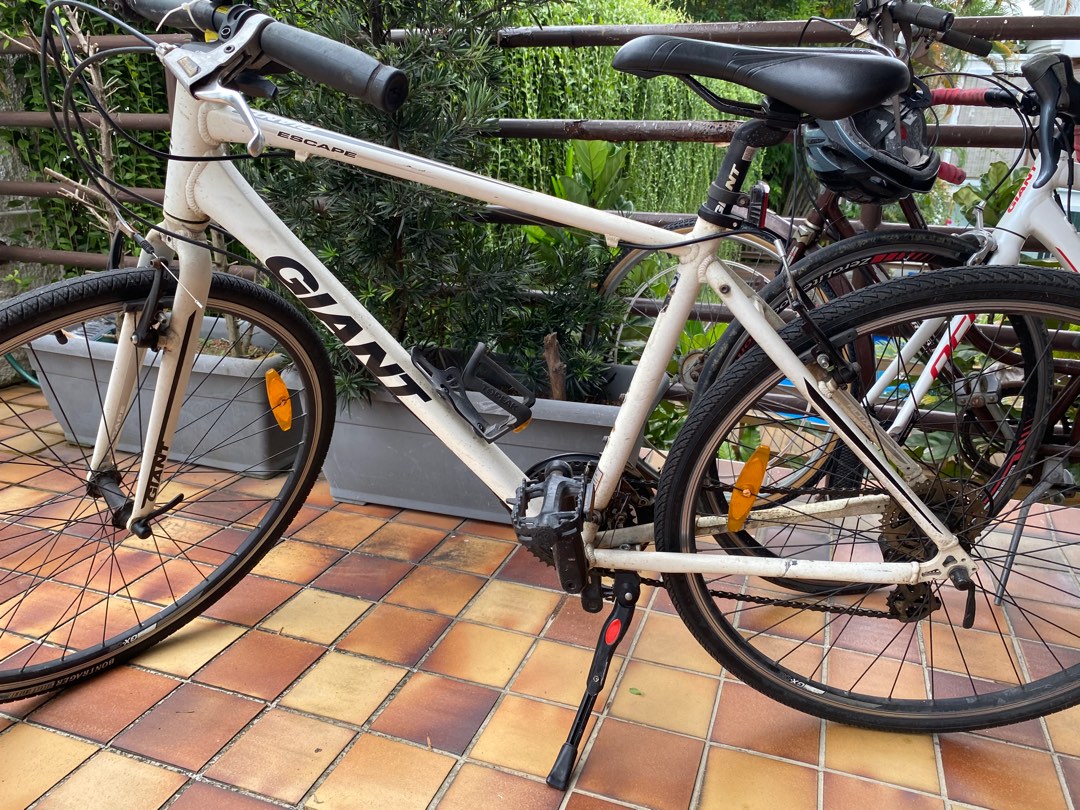 GIANT Hybrid Bike, Sports Equipment, Bicycles & Parts, Bicycles on ...