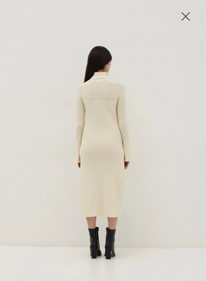 Turtle neck knit dress - Women