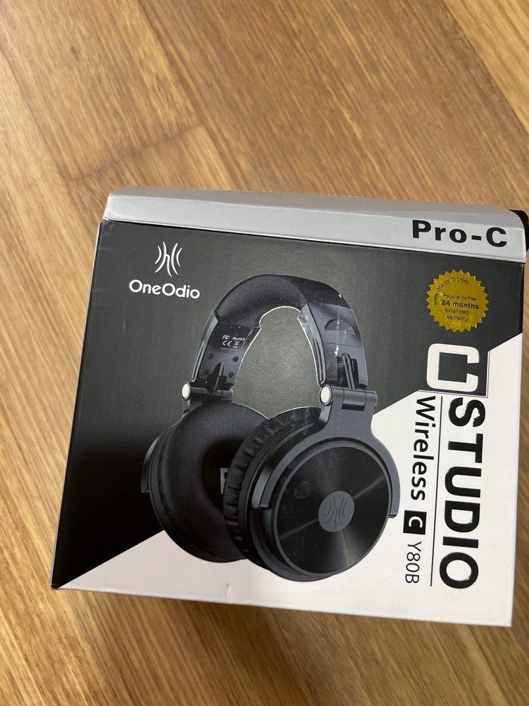 HEADPHONE