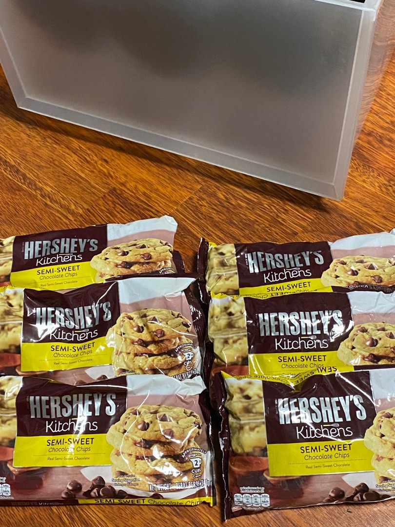 HERSHEY CHOCOLATE CHIP (semisweet), Food & Drinks, Other Food & Drinks