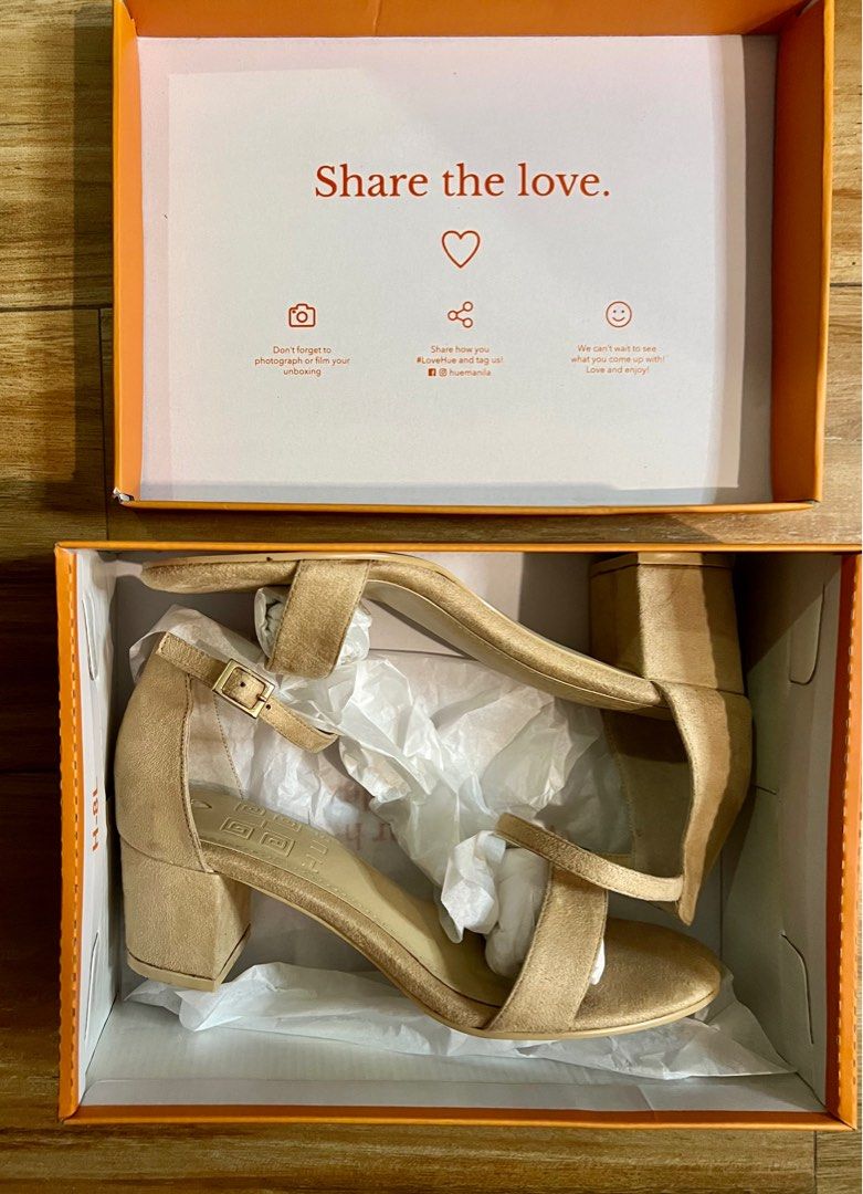 Hue Manila Meg Block Heels, Women's Fashion, Footwear, Sandals on Carousell