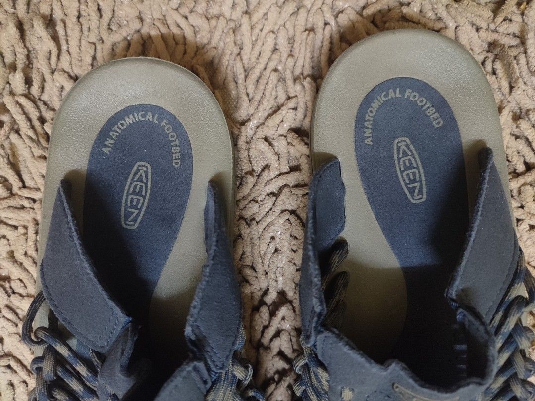 Keen Uneek slide, Women's Fashion, Footwear, Flipflops and Slides on