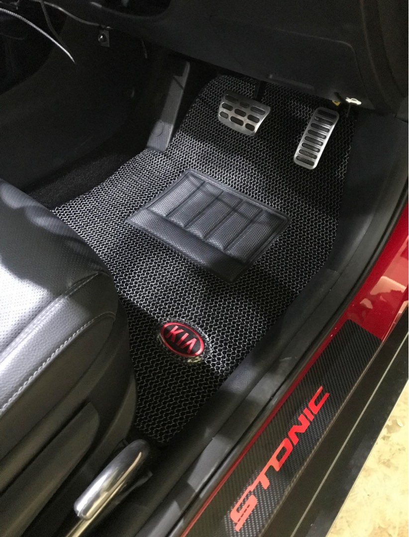 Kia Stonic Honeycomb Car Mat, Car Accessories, Accessories on Carousell