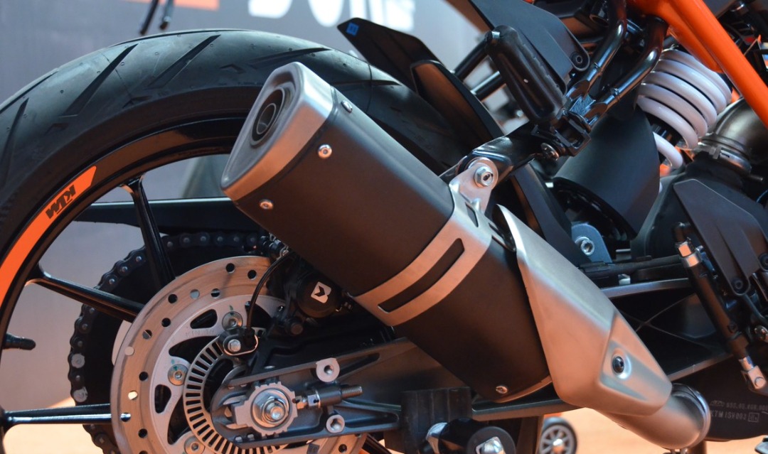 KTM Duke 250 390 Stock Exhaust Auto Accessories on Carousell