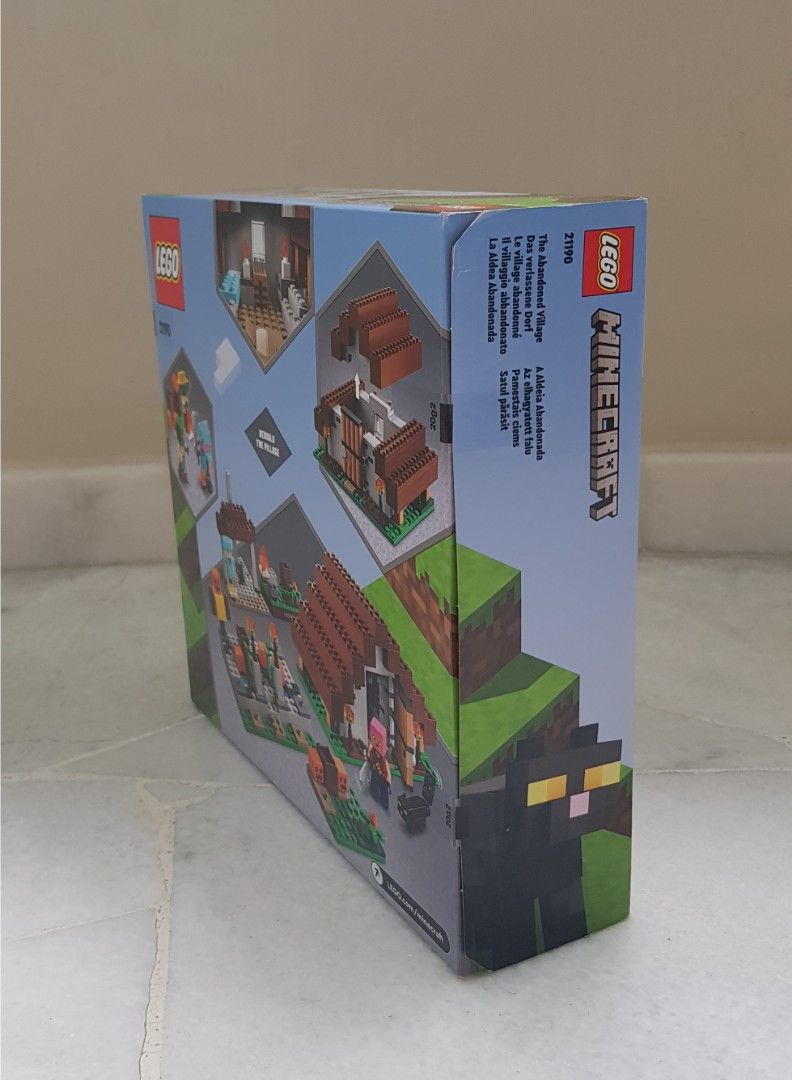 Lego Minecraft le Village Abandonné - 21190