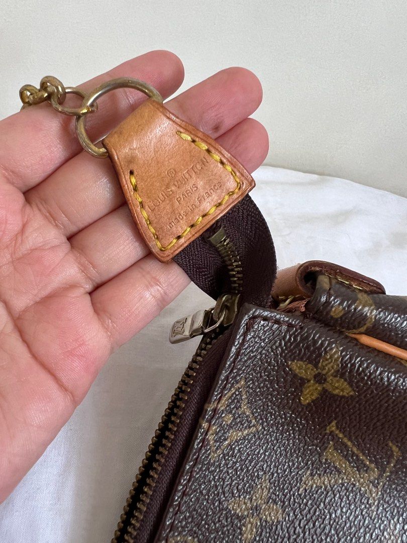 Eva cloth handbag Louis Vuitton Brown in Cloth - 38687552