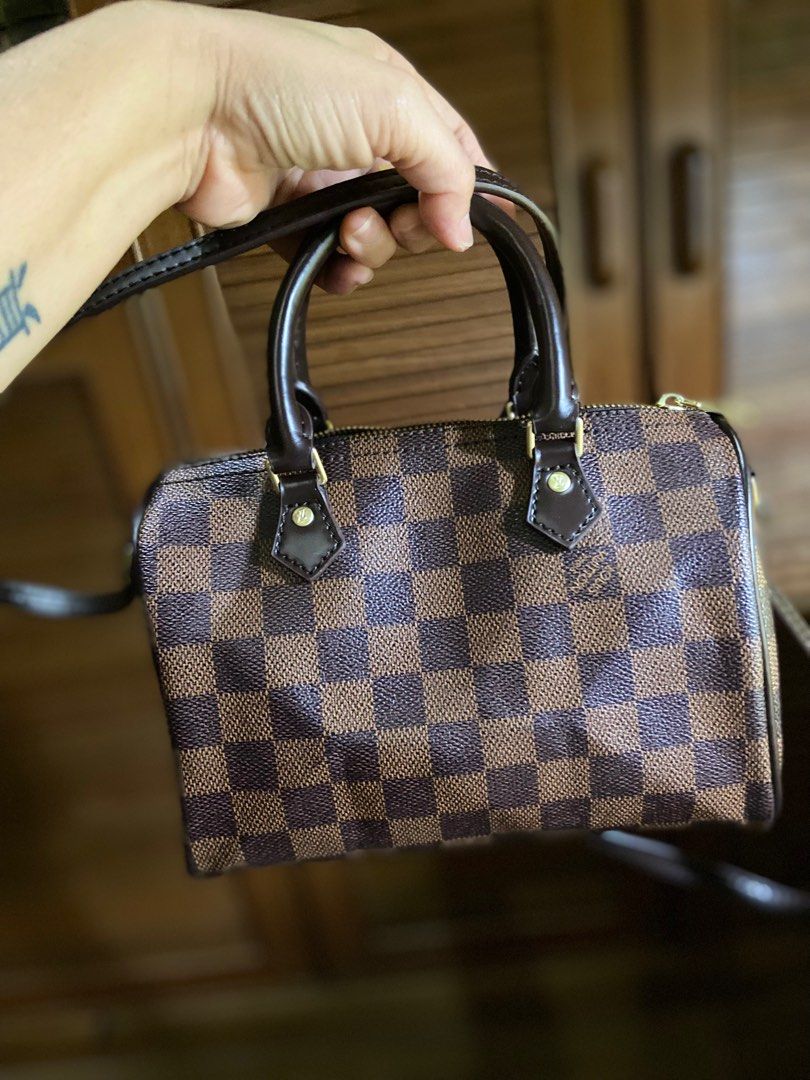 Lv speedy size 20cm, Luxury, Bags & Wallets on Carousell