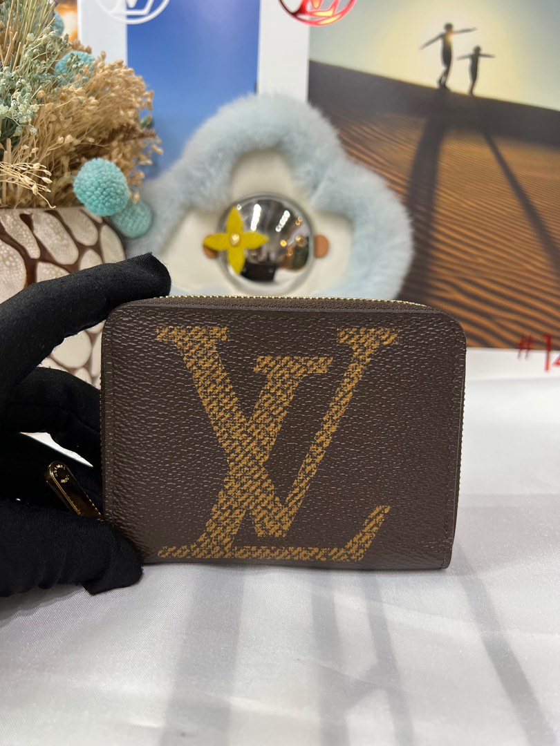 Louis Vuitton Zippy Coin Purse Monogram Canvas GHW (New Version)