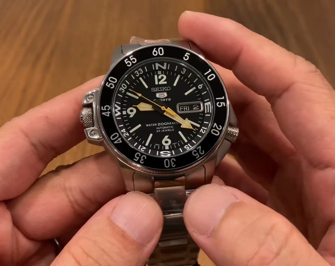 Seiko skz211k1 best sale price