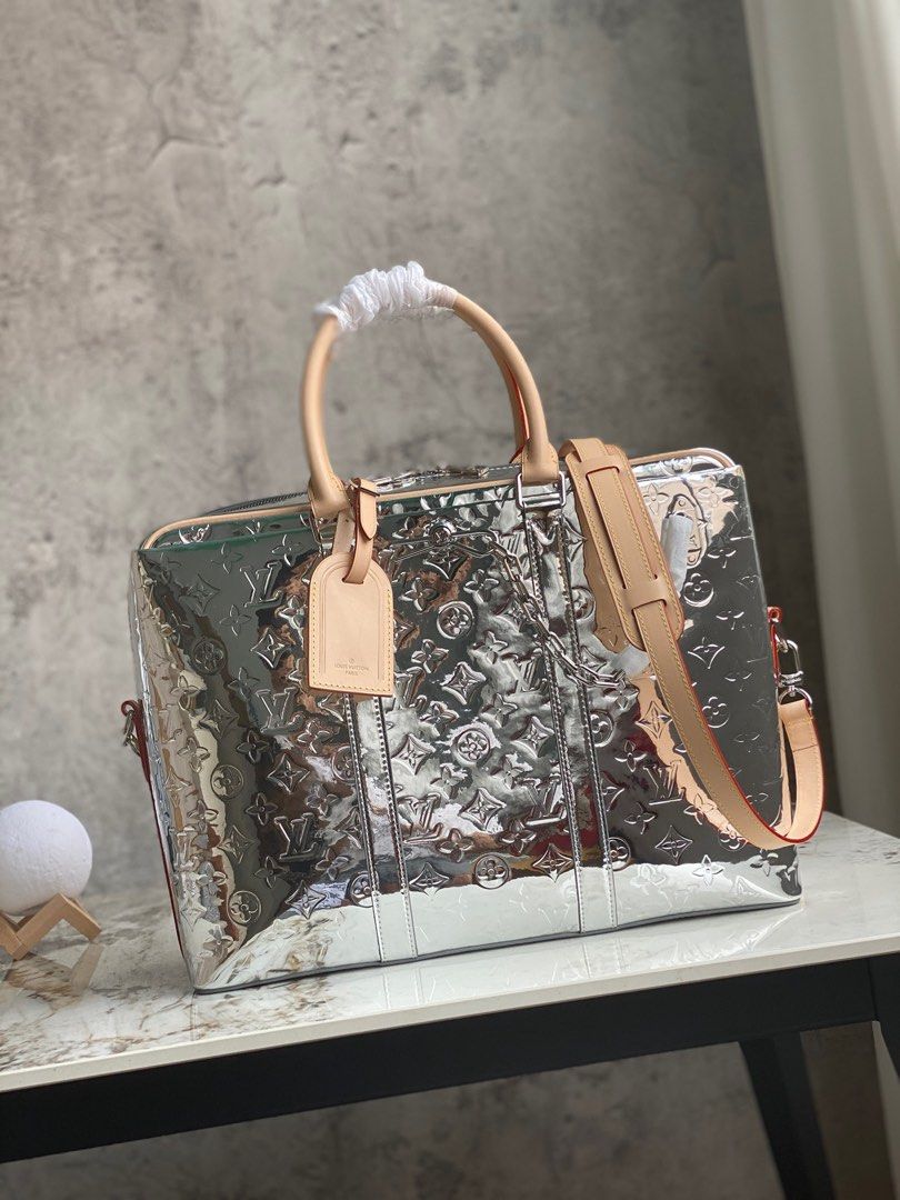 Lv monogram eclipse briefcase (Category: Tote Bags) located in Kuala Lumpur. Submitted by jiamays (Listing ID 1207521700, Image 1). Description: Lv soft trunk briefcase in monogram eclipse M44952/58755 Full set .