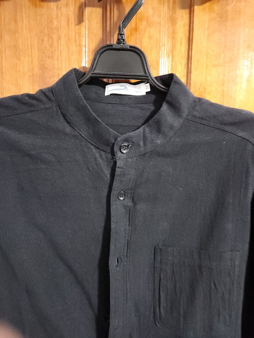 Men's Big & Tall Mandarin Collar Black/Gold Church Cross Accent Robe With Stole Suits main image 1
