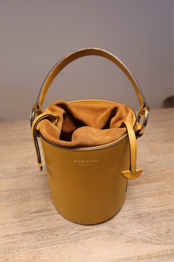 Meli Melo bucket bag