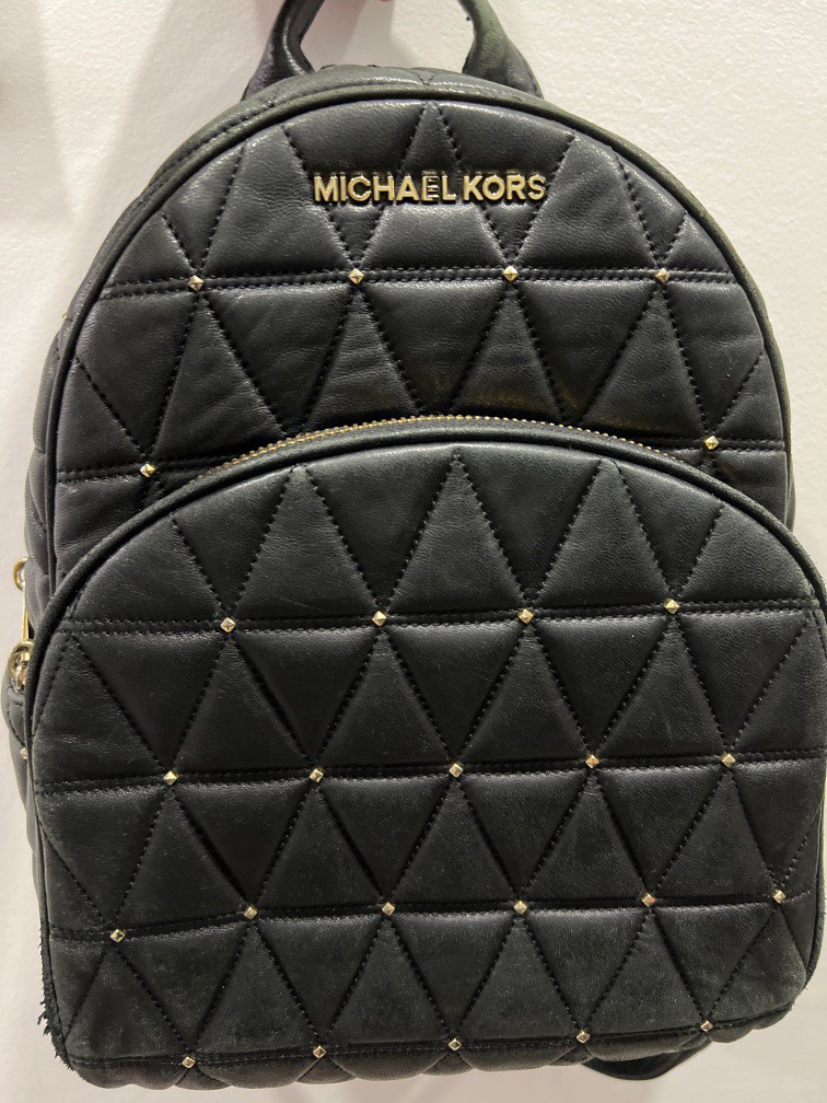 Michael kors backpack, Women's Fashion, Bags & Wallets, Backpacks on  Carousell