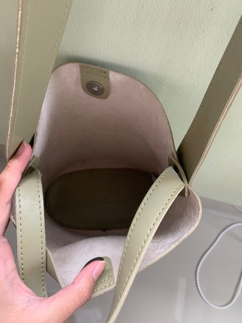 Miniso Bucket Bag, Fesyen Wanita, Tas & Dompet di Carousell