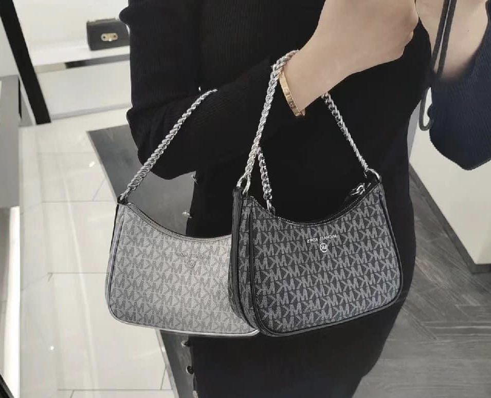Michael kors kili/handbag (Category: Luxury Bags & Wallets) located in Las Pinas. Submitted by yhn_boutique (Listing ID 1207634266, Image 2). Description: NEW ARRIVAL ♥️ Complete inclusions cod via lalamove J&T/ Lbc(cut off 2pm) Meet up las piñas area DM us for inquirie.