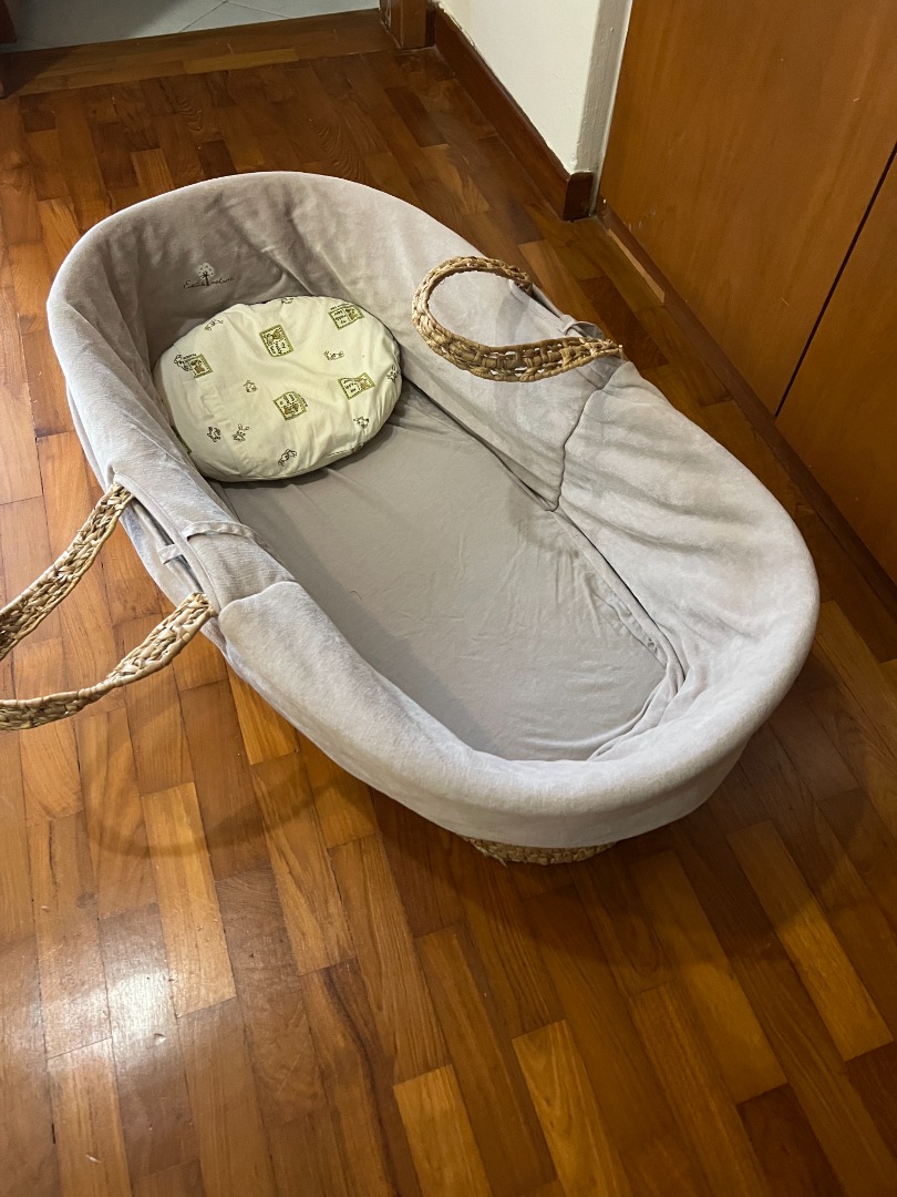 Moses Basket and Mattress, Babies & Kids, Baby Nursery & Kids Furniture