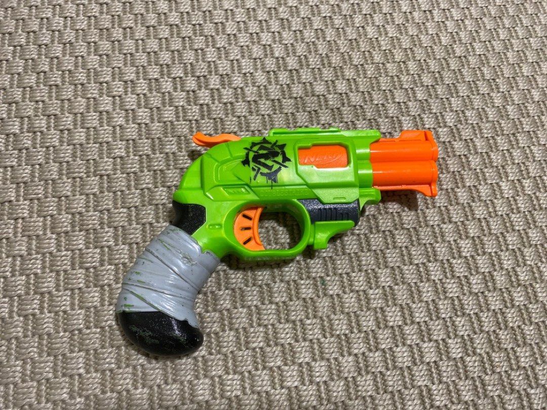 Nerf Zombie Strike Doublestrike Blaster, Hobbies & Toys, Toys & Games
