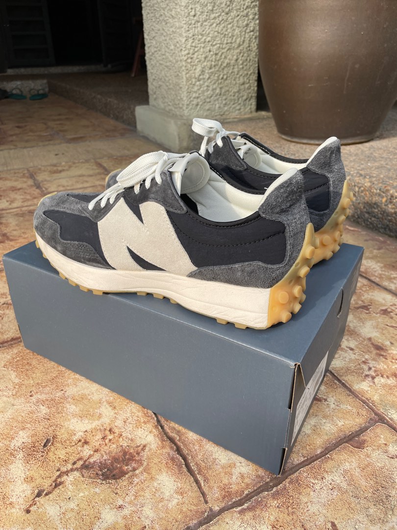 New Balance 327 Men Black UK10.5 Men s Fashion Footwear