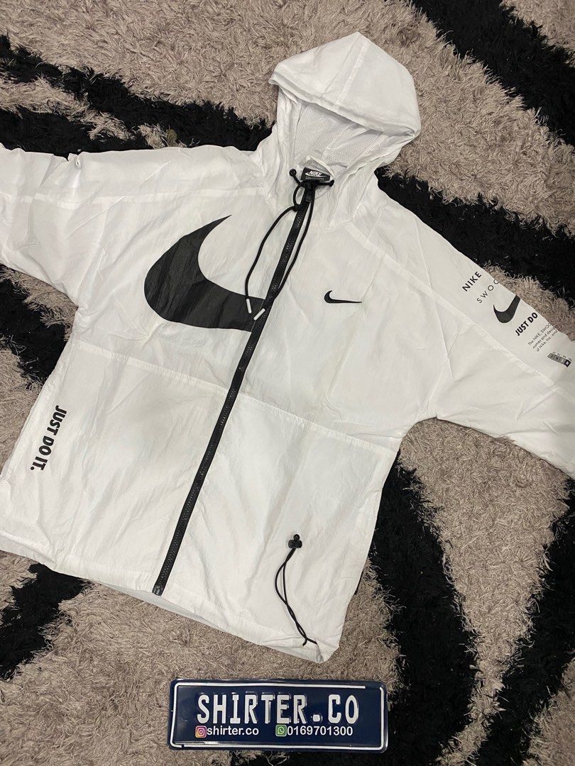 Nike swoosh Windbreaker, Men's Fashion, Tops & Sets, Hoodies on Carousell