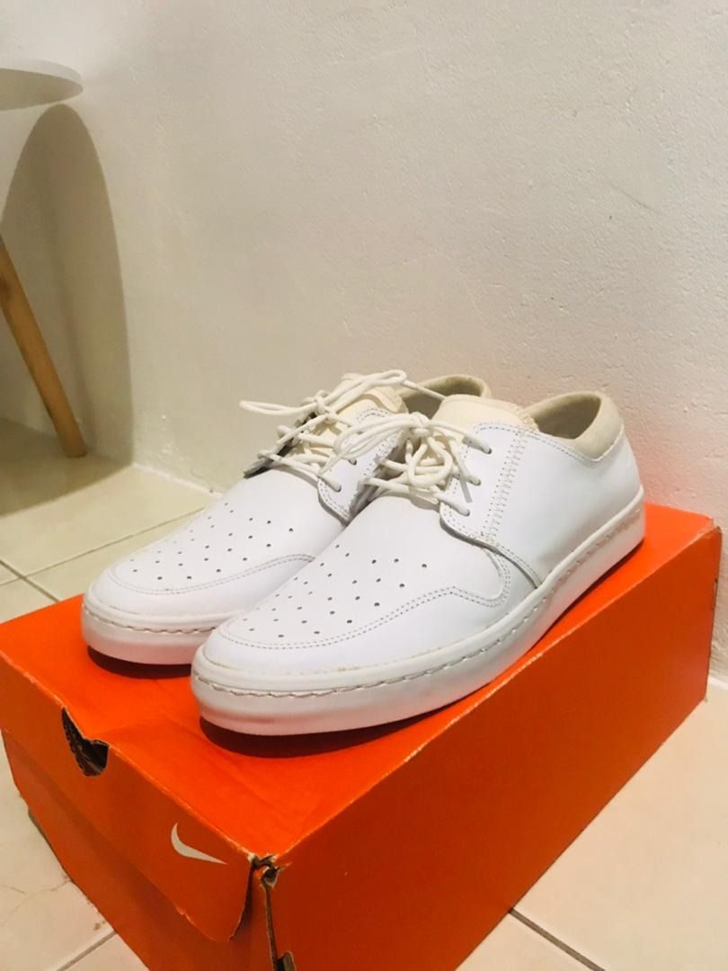 nike white shoes for men