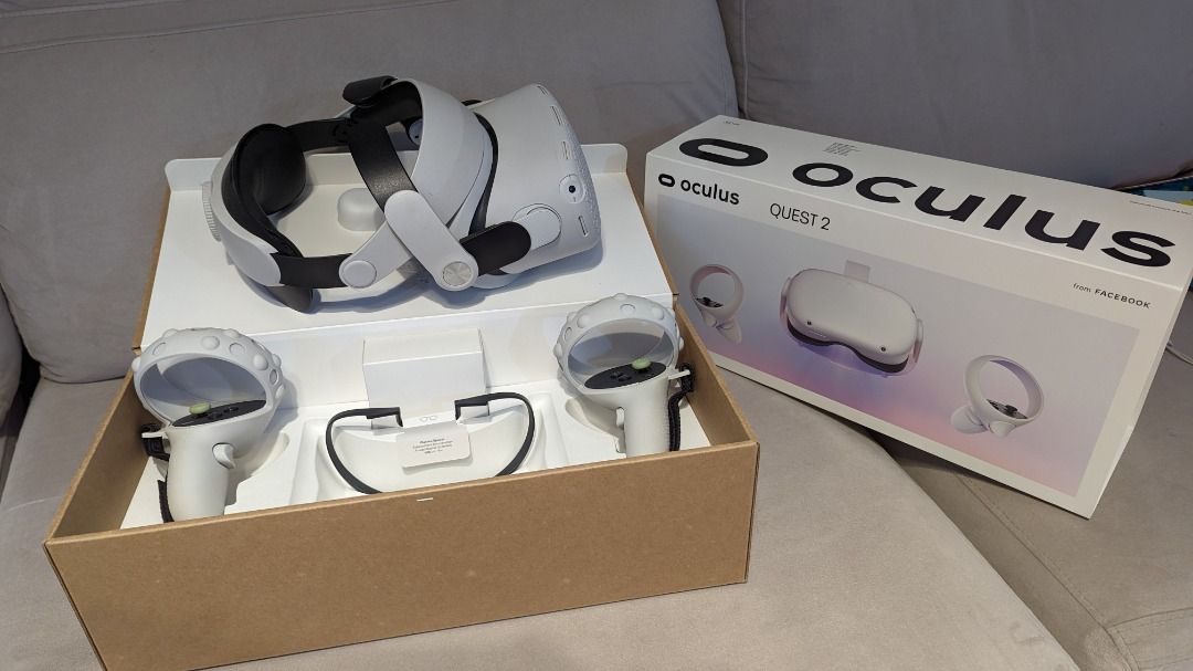 QUEST 2 64GBとBOBOVR M2