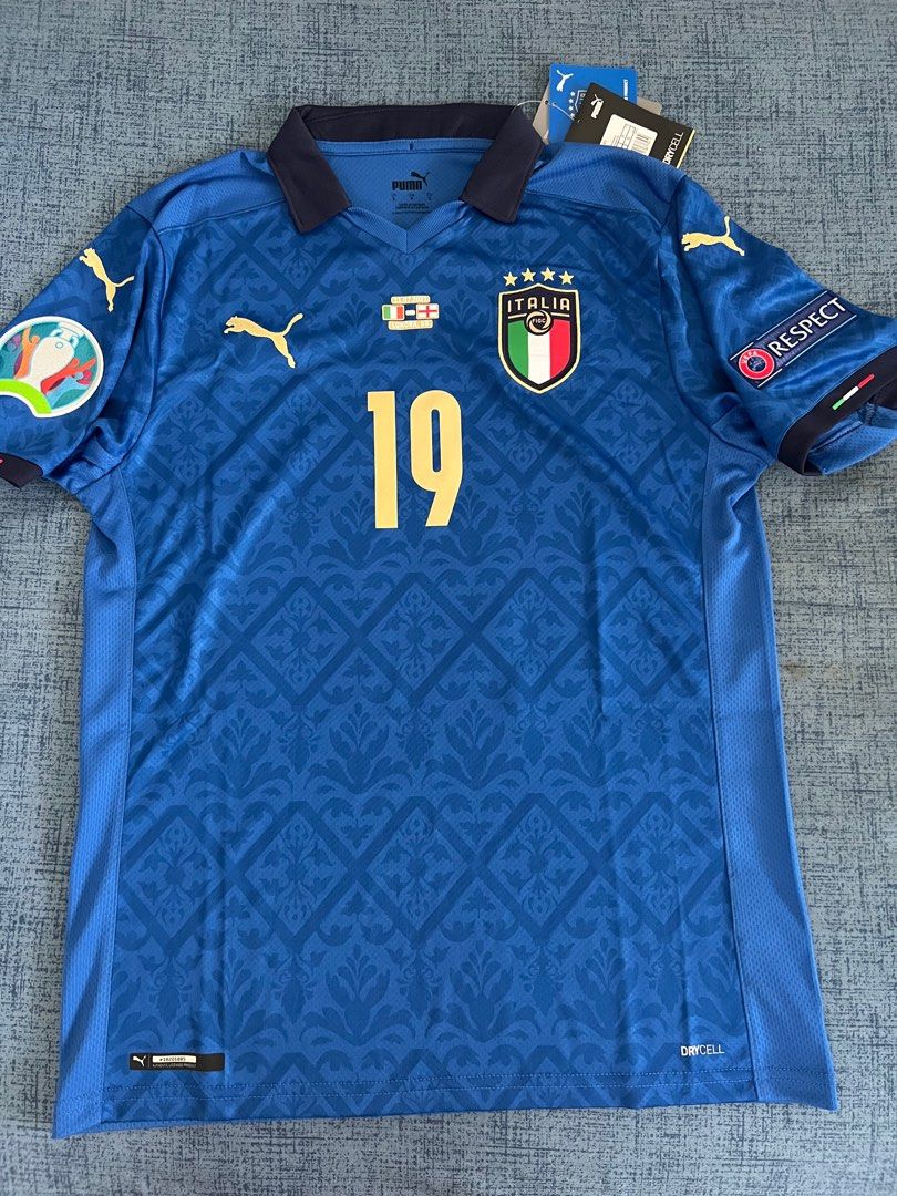 Authentic Puma Italy Euro 2021 Home Jersey with Euro 2020 Champion Badge,  Men's Fashion, Activewear on Carousell