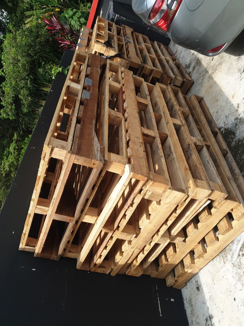 Pallets, Furniture & Home Living, Outdoor Furniture on Carousell