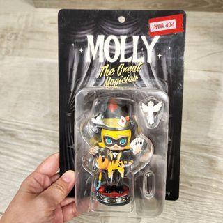 Popmart Molly The Great Magician Figurine New & Sealed