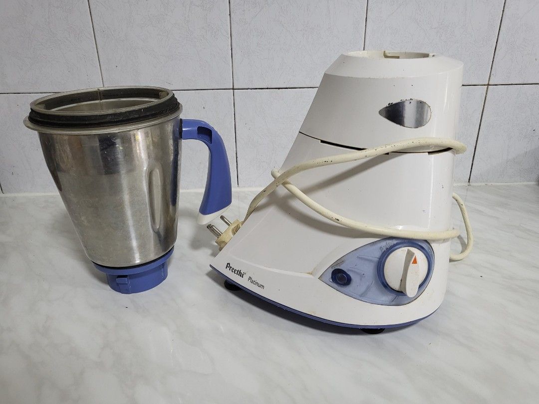 Preeti mixer with 3 jar, TV & Home Appliances, Kitchen Appliances