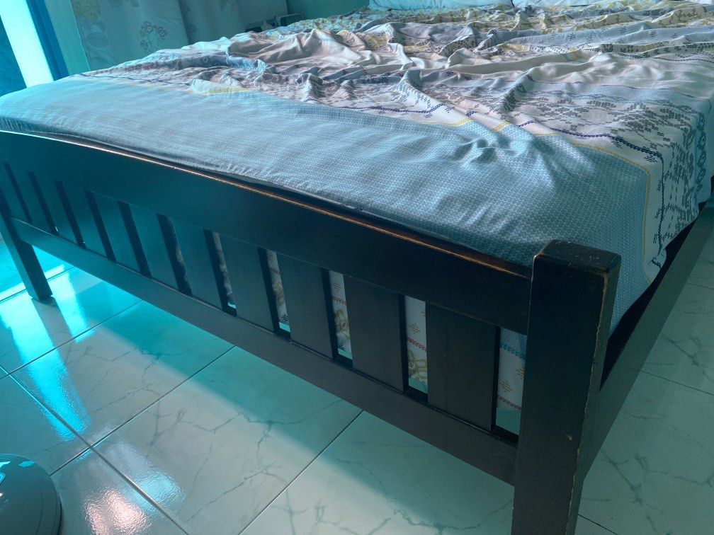 Preloved Picket & Rail Bed Frame (Tilam king orthopaedic Queen Mattress