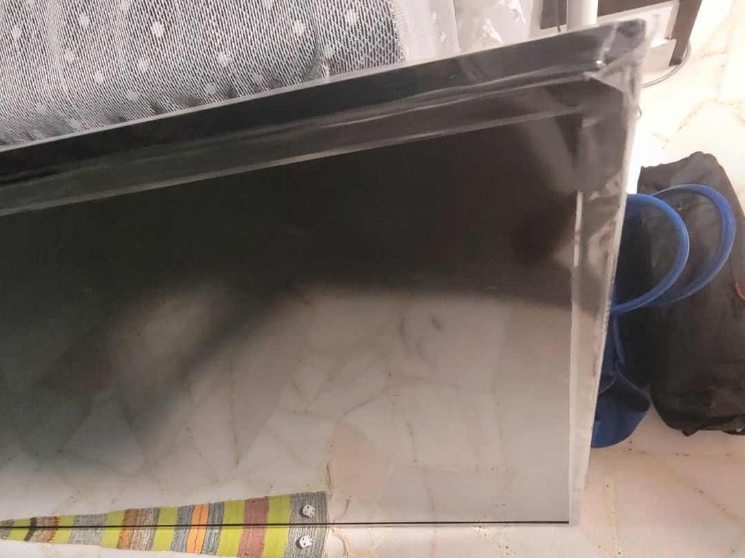 Samsung 65 inch tv, TV & Home Appliances, TV & Entertainment, TV on