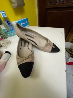 (Category: ) located in . Submitted by tabscloset (Listing ID 1207612511, Image 1). Description: .