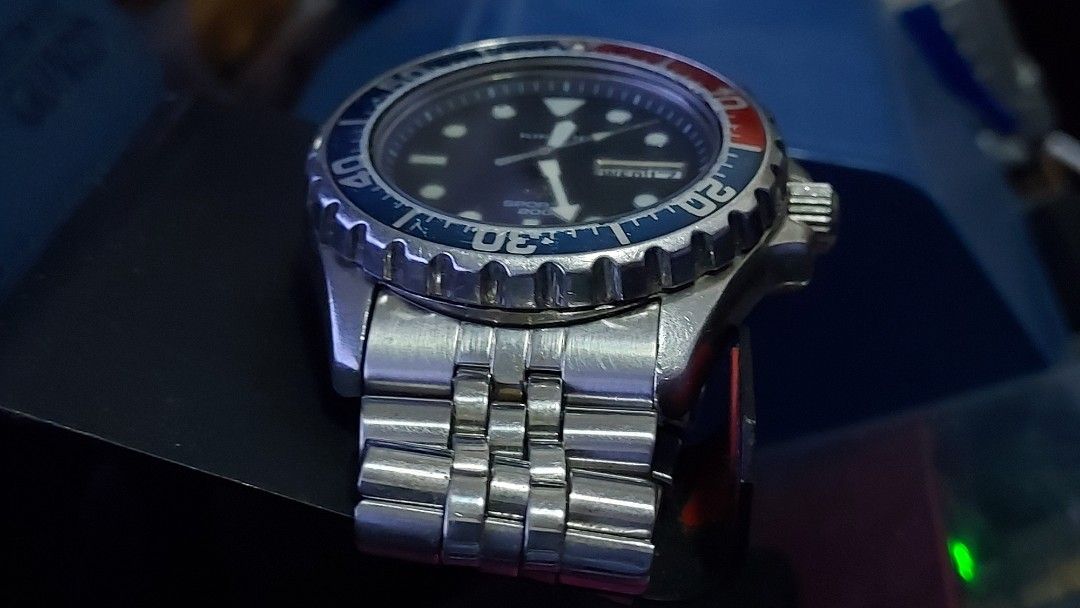 Seiko kinetic sports 200 5m43 outlet 0a40