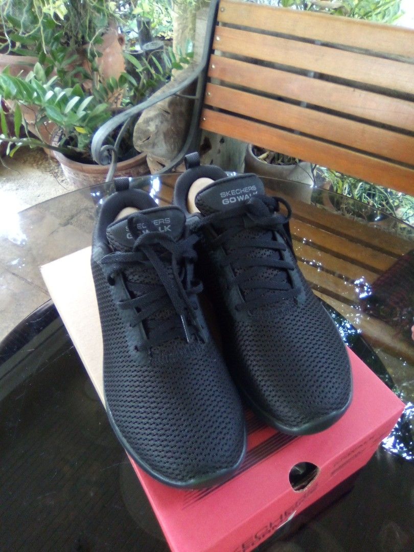 Go walk clearance joy paradise skechers