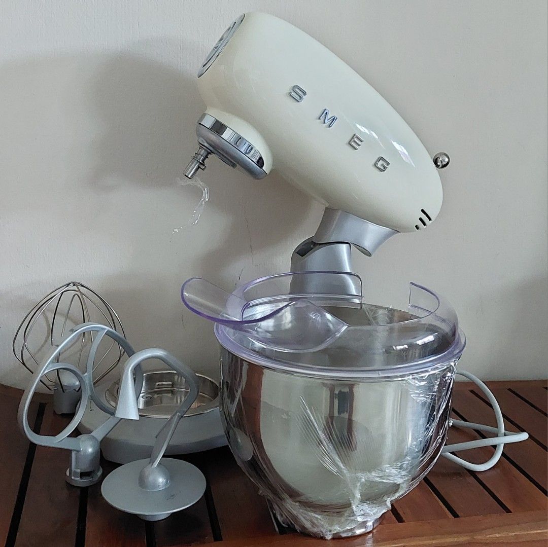 SMEG SMF01CRUK Mixer, TV & Home Appliances, Kitchen Appliances, Hand