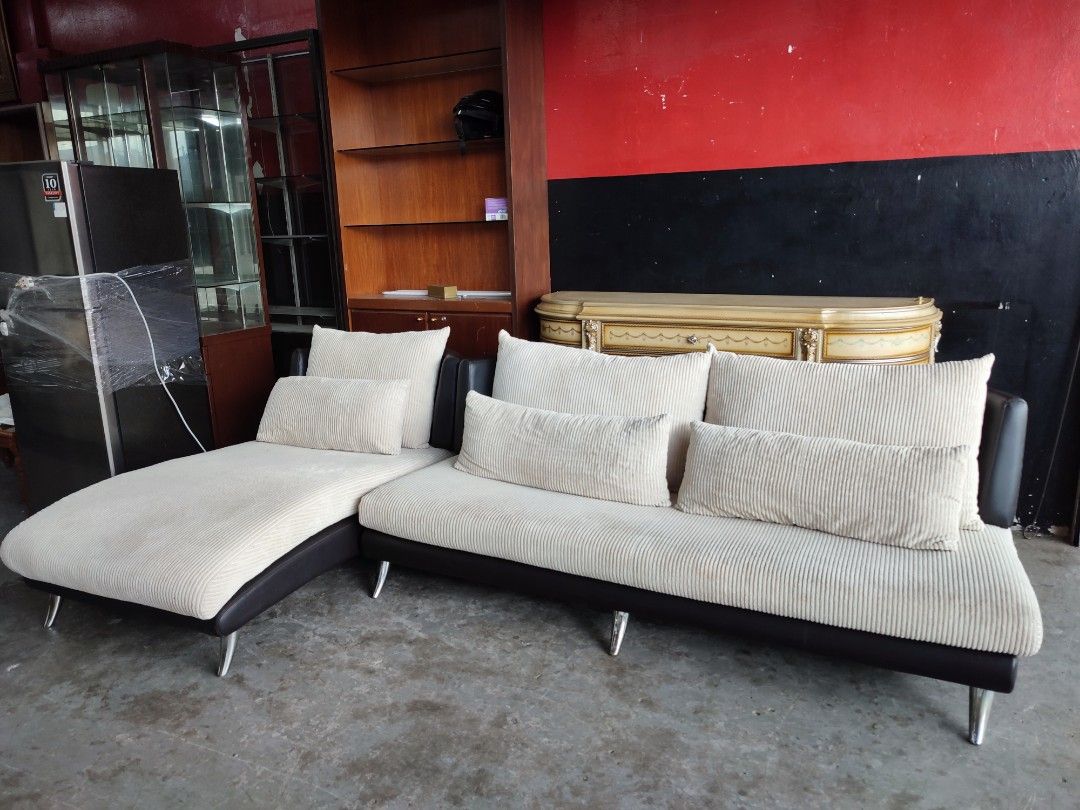 SOFA TERPAKAI L SHAPE, Furniture & Home Living, Furniture, Sofas on