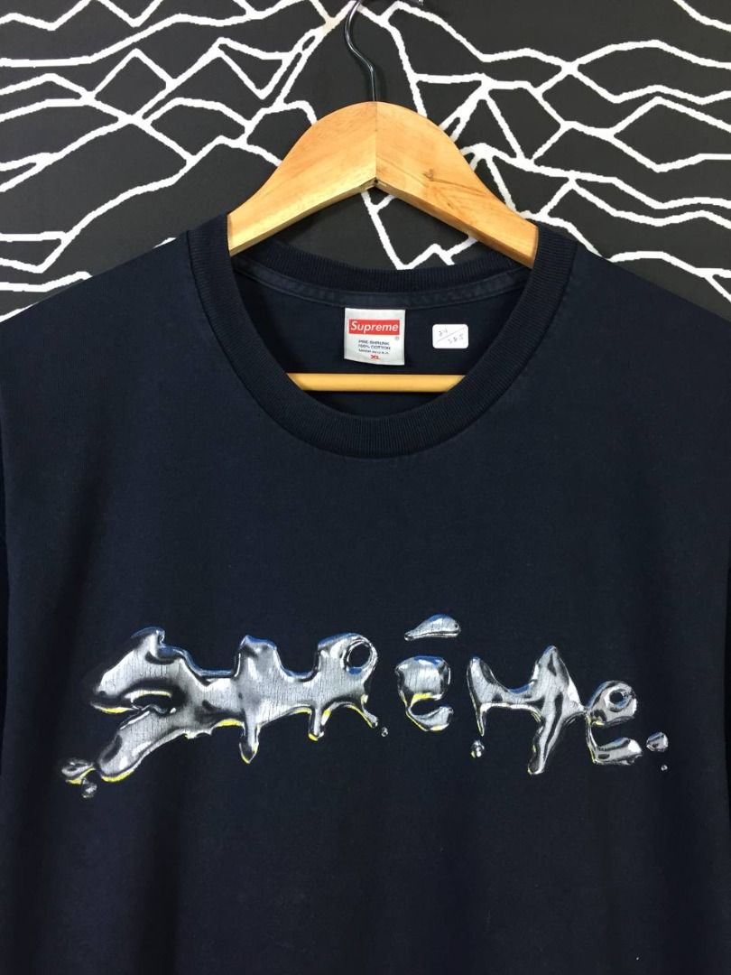 Supreme fonts on sale tee