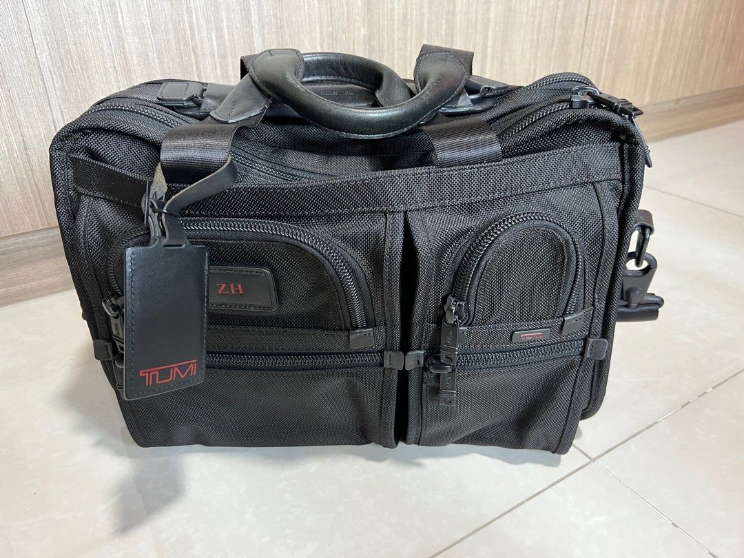 Tumi Expandable Briefcase, Men's Fashion, Bags, Briefcases on Carousell