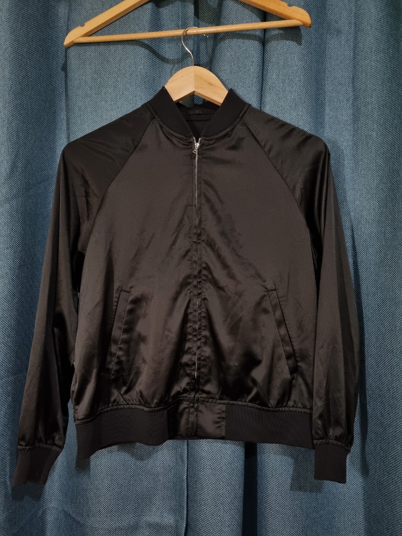 Uniqlo Black Satin Bomber Jacket, Women's Fashion, Coats, Jackets and
