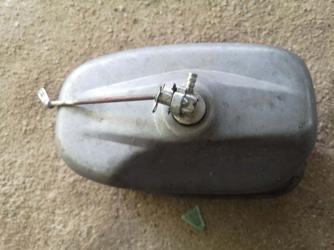 Vespa gas tank, Motorbikes on Carousell