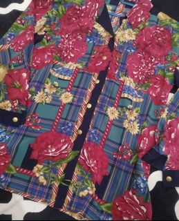 (Category: ) located in . Submitted by lilee.closet (Listing ID 1207649352, Image 1). Description: .