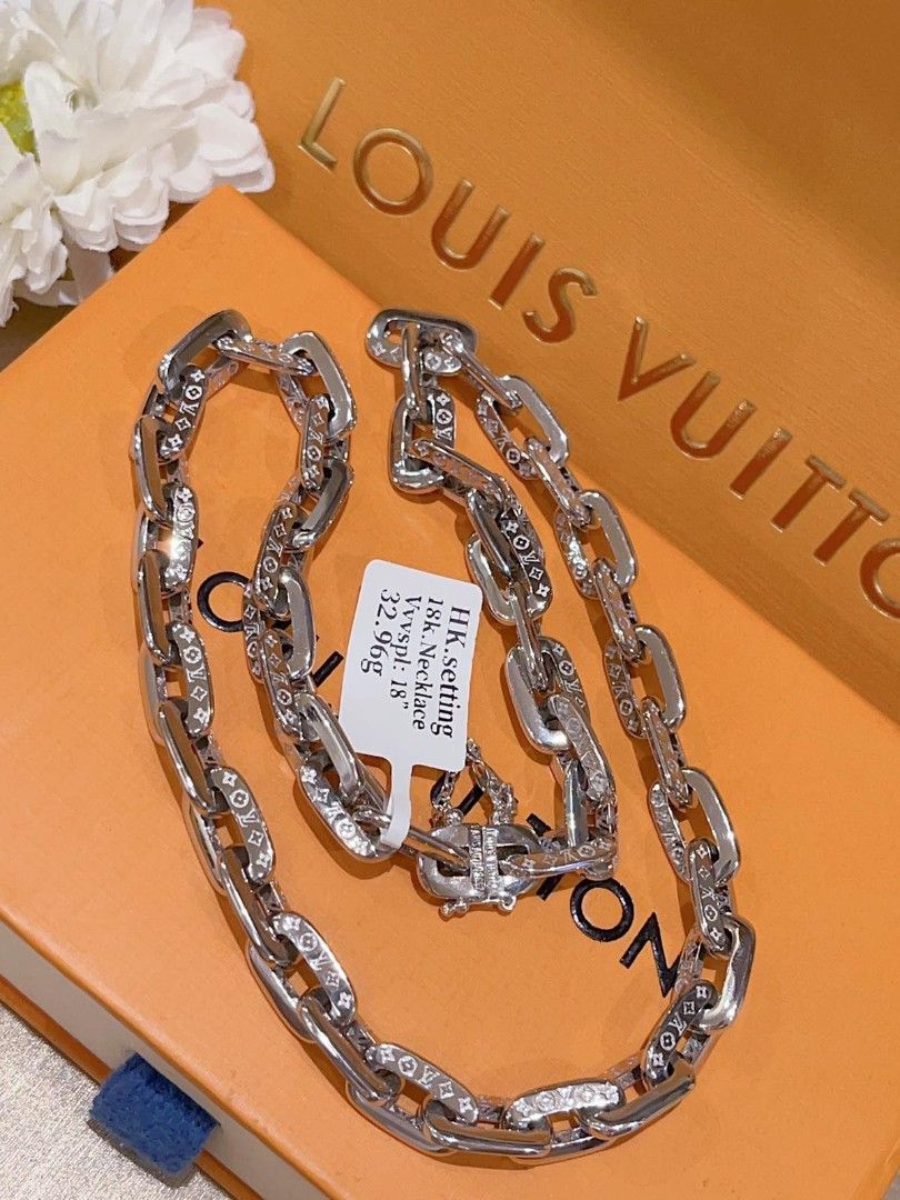 LV Edge Necklace 18k HK Setting, Women's Fashion, Jewelry & Organizers,  Necklaces on Carousell