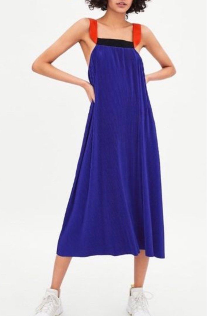 Zara coral hot sale pleated dress