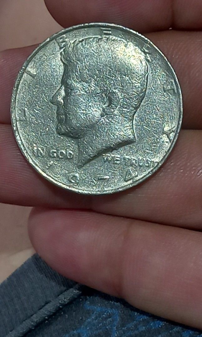 Error 1974 kennedy half dollar smooth edge error (Category: Currency) located in Subic. Submitted by regiedaniel01 (Listing ID 1207690173, Image 1). Description: add sf.