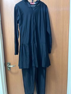 3 PIECE MUSLIMAH SWIMSUIT (Comes with inner & scarf)